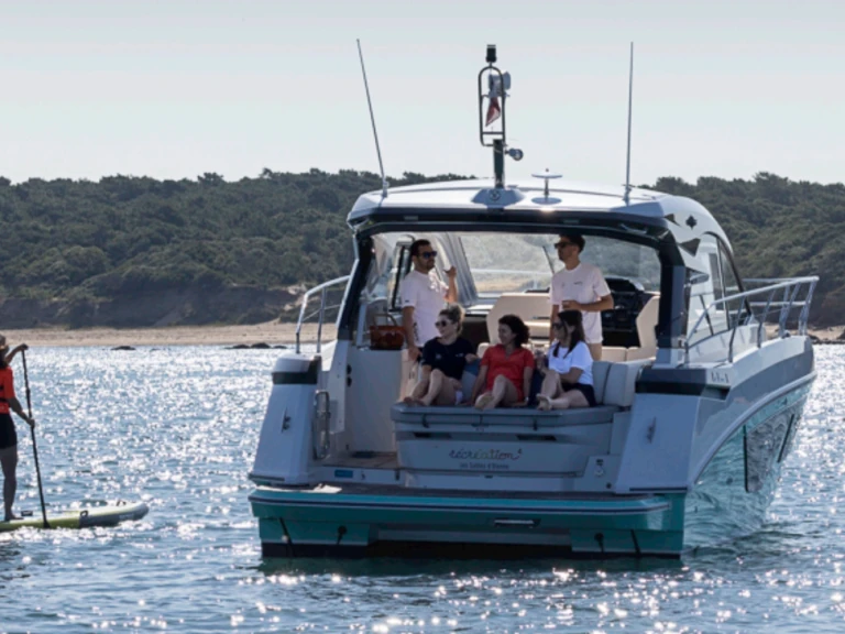 Louez un Bénéteau Gran Turismo 41 à Les Sables-d'Olonne