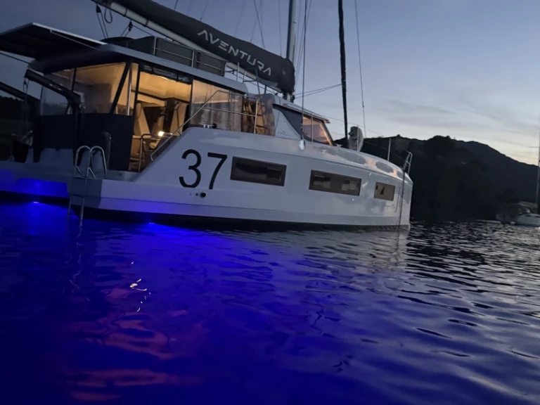 Location bateau Le Grau-du-Roi pas cher Aventura 37