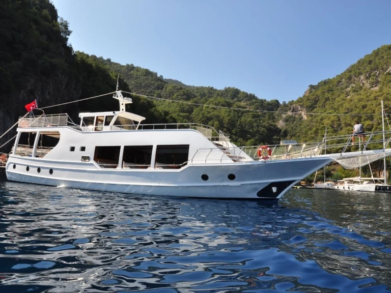 Location bateau Göcek pas cher Custom made