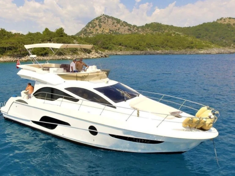 Bateau à moteur à louer à Göcek au meilleur prix
