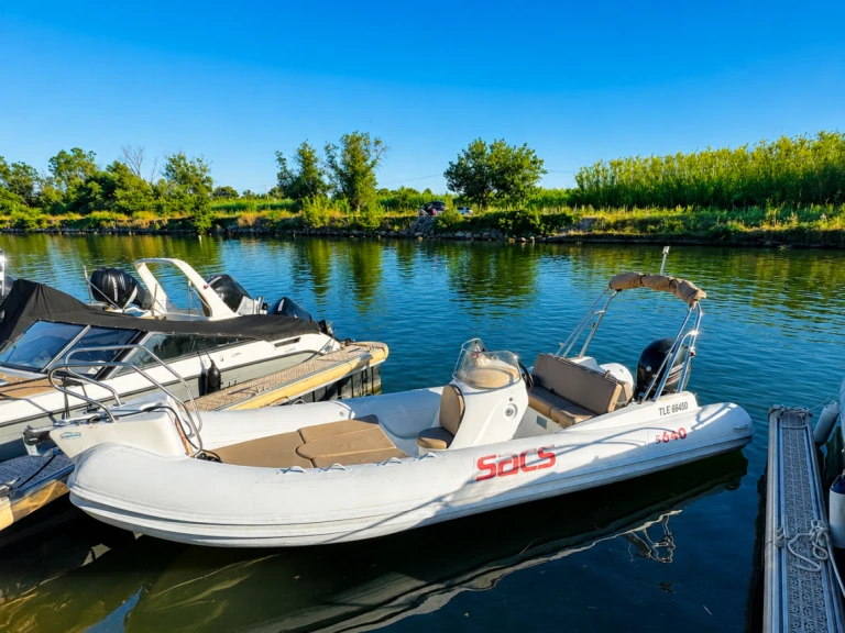 Location à Les Salins d'Hyères - Sacs Sacs S 640 sur SamBoat