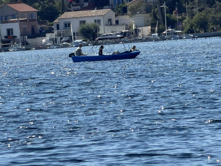 Location Bateau à moteur Yac fun  avec permis