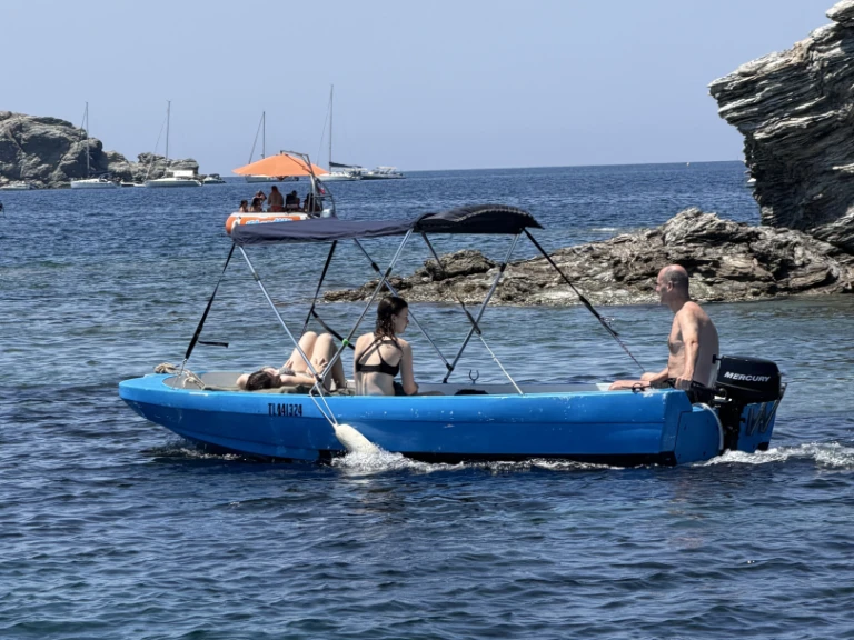 Yac fun  Yac fun 450 a louer à Six-Fours-les-Plages