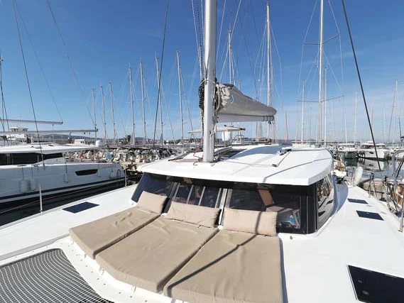 Location bateau Fountaine Pajot Lucia 40 à Trogir sur Samboat