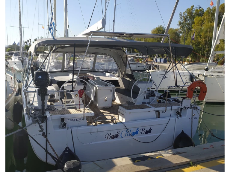 Location bateau Bénéteau Oceanis 51.1 à Lávrio sur Samboat