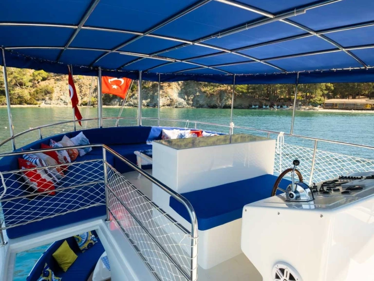 Bateau à moteur à louer à Göcek au meilleur prix