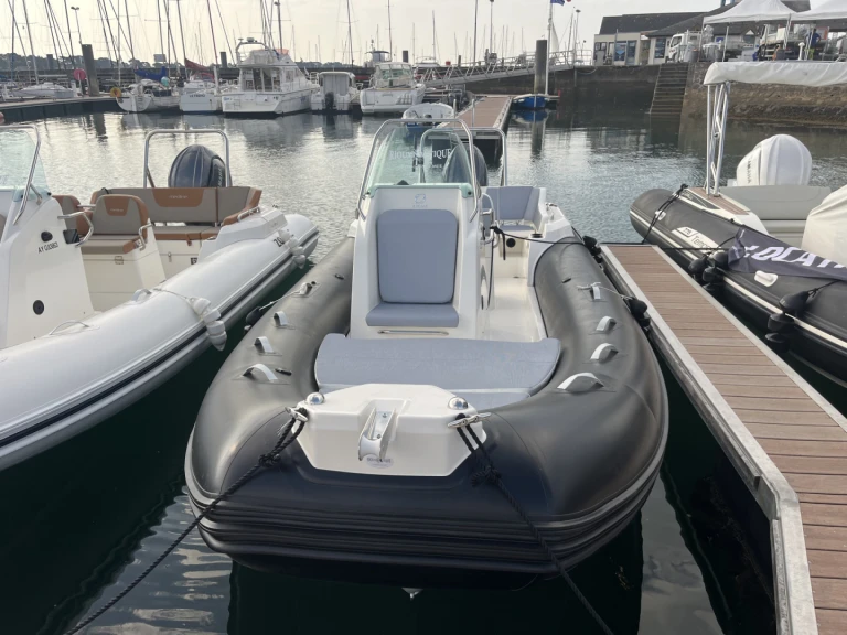 Louez un Zodiac Medline 6.8 à La Trinité-sur-Mer