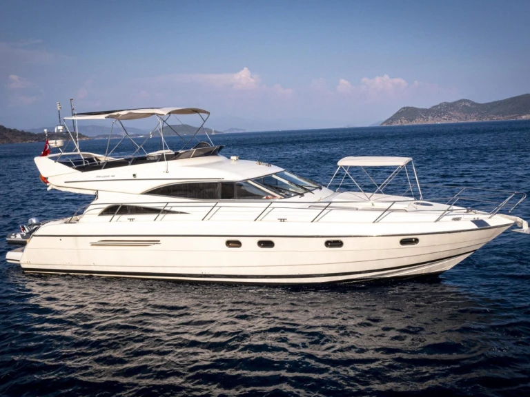 Bateau à moteur à louer à Göcek au meilleur prix