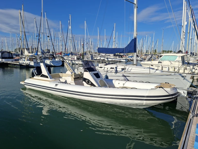 Location bateau Tiger Topline 950 à Sainte-Maxime sur Samboat