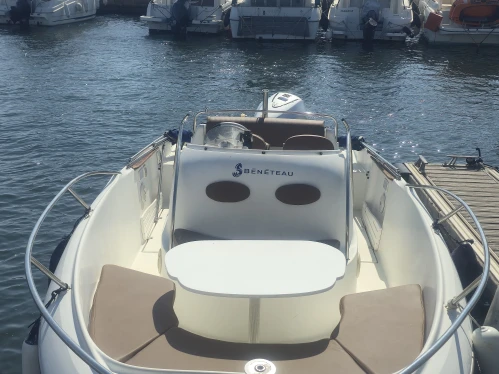 Location Bateau à moteur à Ayguade-Ceinturon - Bénéteau Flyer 650 Open