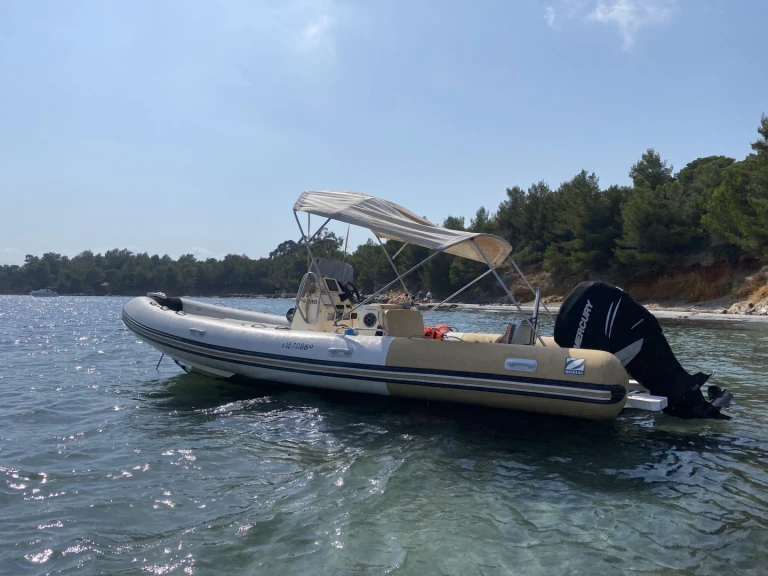 Location bateau Lomac Lomac 790 IN à Mauguio sur Samboat