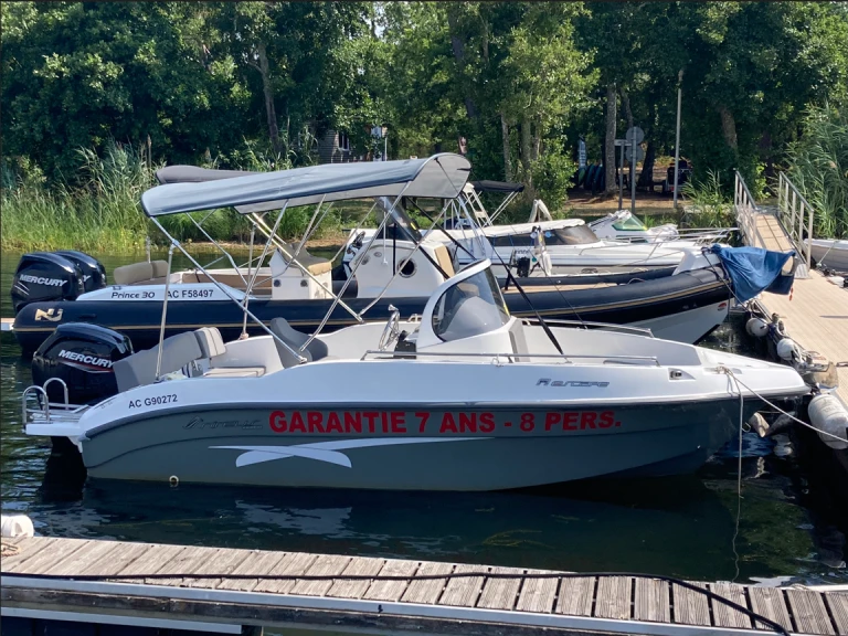 Louer Bateau à moteur avec ou sans skipper Nireus à Sanguinet