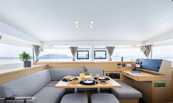 Location Catamaran à Álimos - Lagoon Lagoon 400 S2