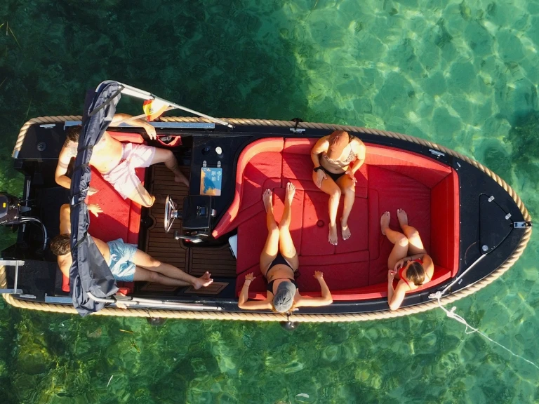 Louer Bateau à moteur avec ou sans skipper Silent Yachts à Sant Antoni de Portmany