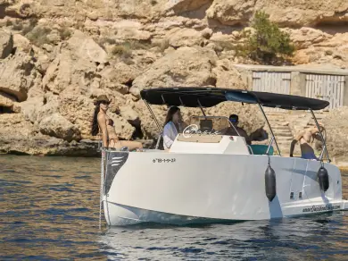 Location Bateau à moteur à Sant Antoni de Portmany - X-Yachts X6