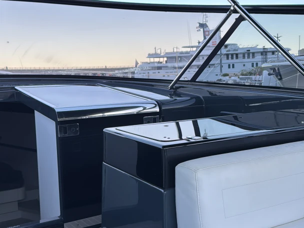 Bateau à moteur à louer à Monaco-Ville au meilleur prix