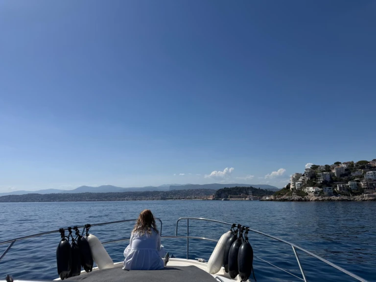 Location Bateau à moteur Jeanneau avec permis