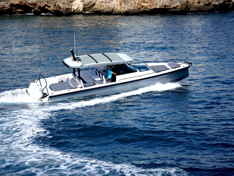 Location Bateau à moteur Axopar avec permis