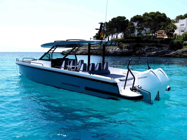 Louer Bateau à moteur avec ou sans skipper Axopar à Port de Cap d'Ail