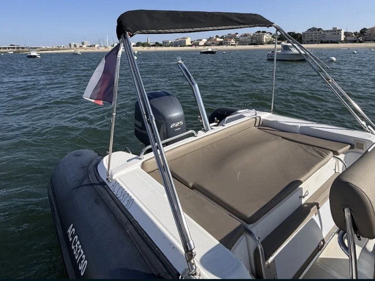 Louez un Joker Boat Clubman 26 Special à Grand Piquey