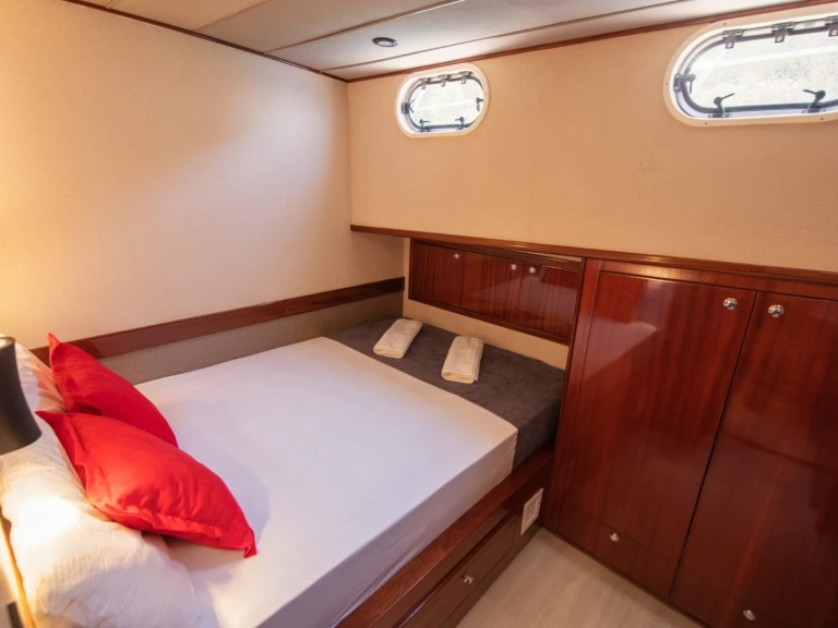 Location bateau Göcek pas cher Custom made