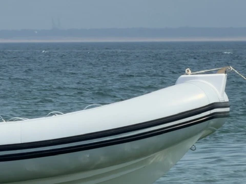 Capelli Tempest 630 a louer à Mandelieu-la-Napoule