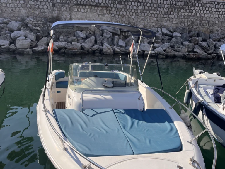 Location bateau La Condamine pas cher Azura 650 WA