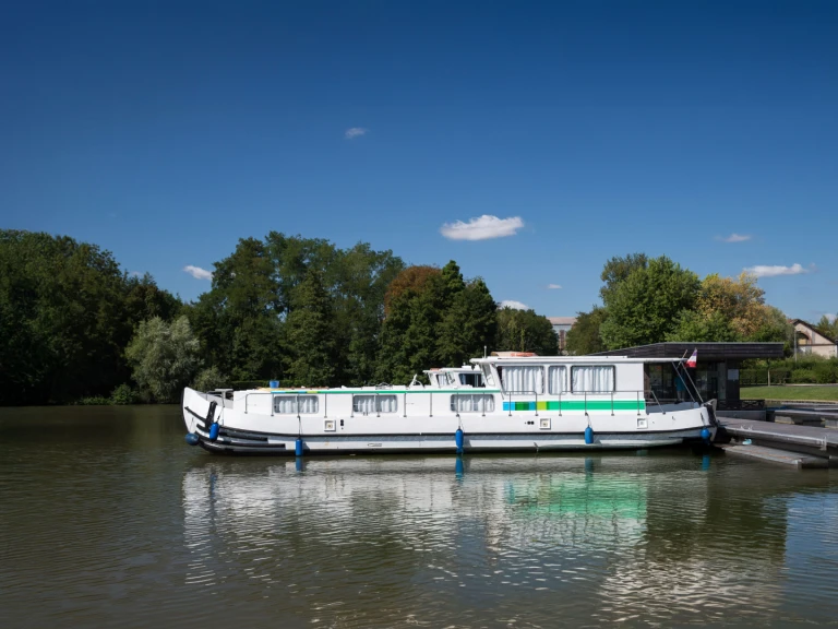 Péniche à louer à Joigny au meilleur prix