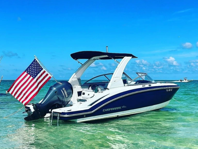 Location Bateau à moteur à Miami - Chaparral 230 SUNCOAST