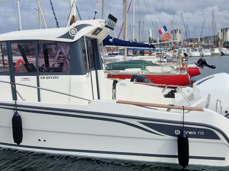 Location à Cherbourg-en-Cotentin - Ocqueteau Ostrea 700 sur SamBoat