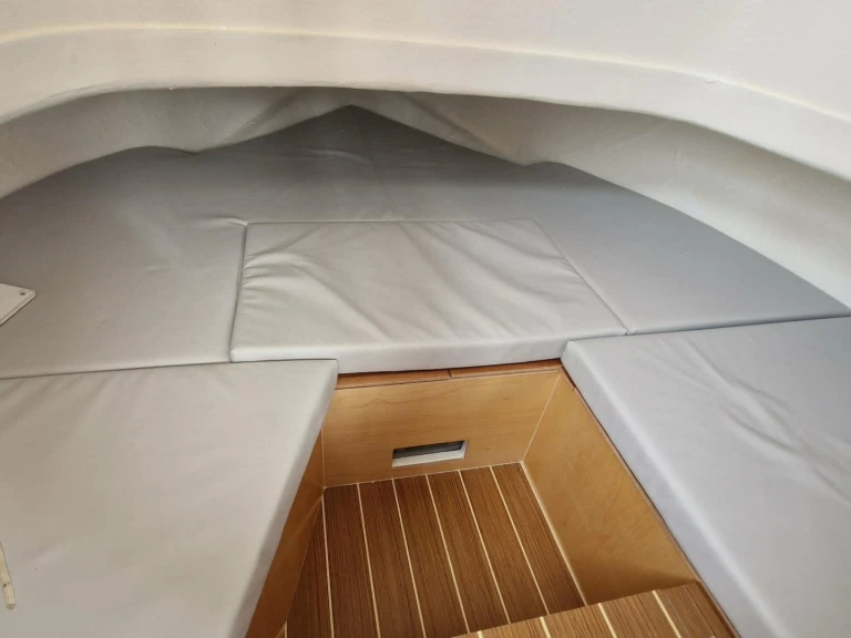 Louer Bateau à moteur avec ou sans skipper Ocqueteau à Cherbourg-en-Cotentin
