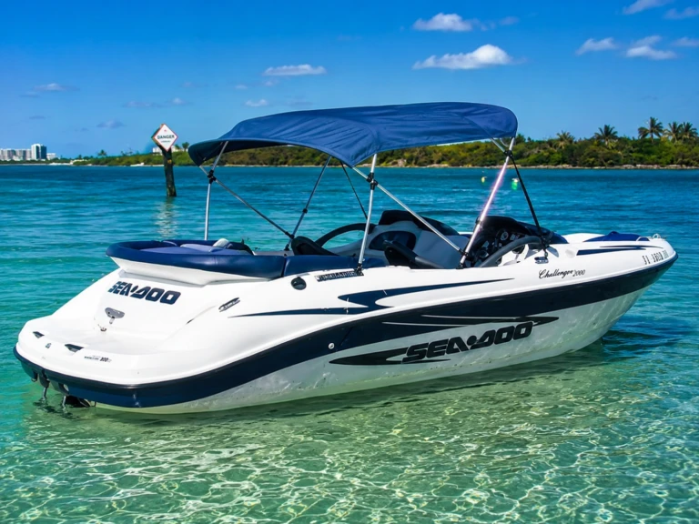 Location bateau Mandelieu-la-Napoule pas cher Challenger 2000