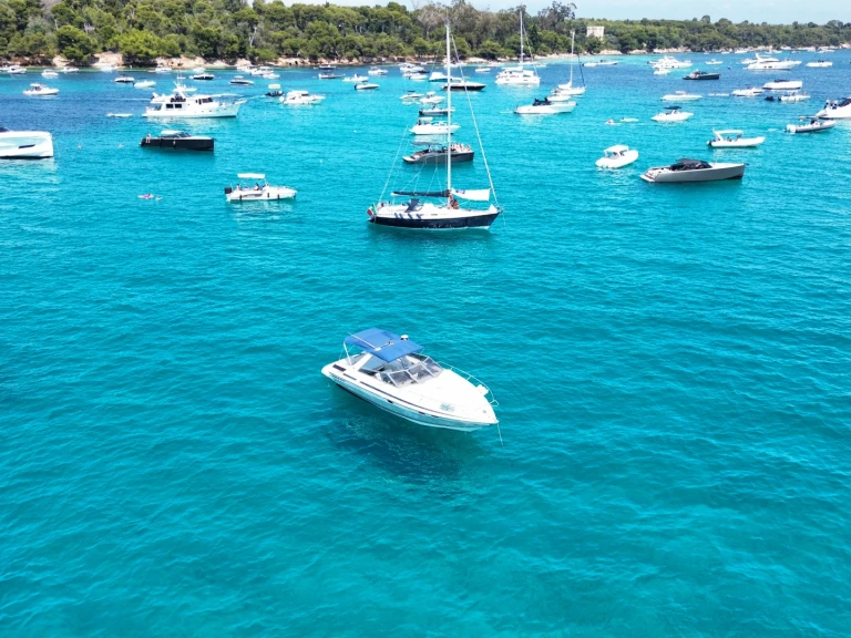 Louer Bateau à moteur avec ou sans skipper Sunseeker à Cannes