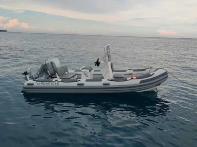 Huur een Highfield Patrol 540 in Chiavari