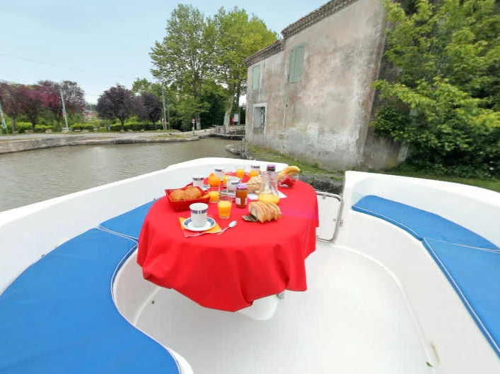 Location Bateau à moteur Le Boat avec permis