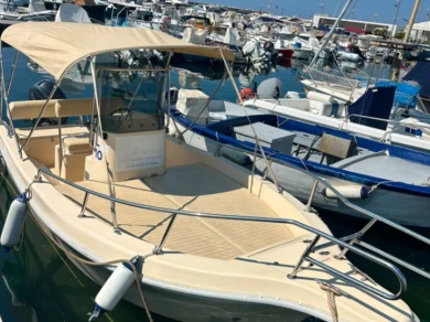 fratelli longo  Lady da affittare a  Santa Maria di Leuca