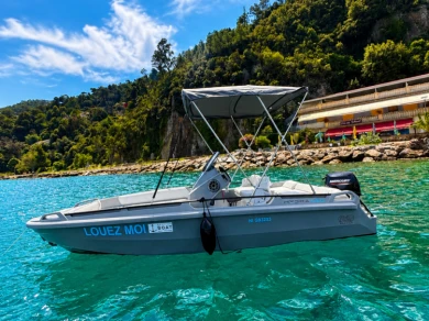 Wynajem łodzi ROTO Hydra 460 w Mandelieu-la-Napoule na SamBoat 