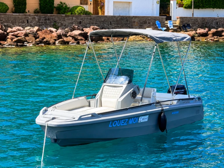 Louez un ROTO Hydra 460 à Mandelieu-la-Napoule