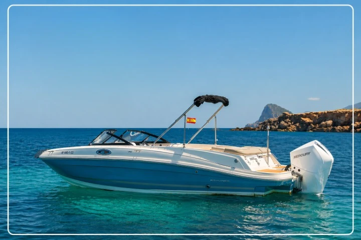 Louer Bateau à moteur avec ou sans skipper Bayliner à Sant Antoni de Portmany