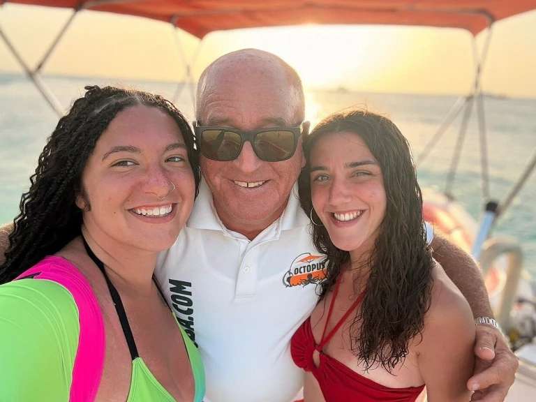 Louer Bateau à moteur avec ou sans skipper Custom Made à Aruba