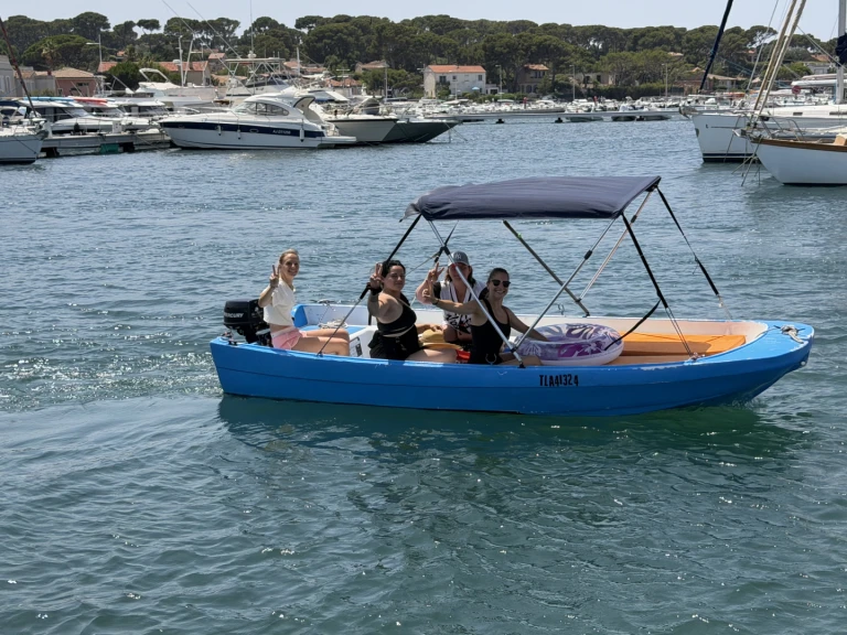Louer Bateau à moteur avec ou sans skipper Yac fun  à Six-Fours-les-Plages