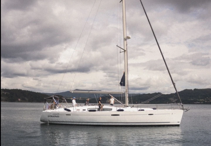 Location à Combarro - Bénéteau Oceanis 50 sur SamBoat