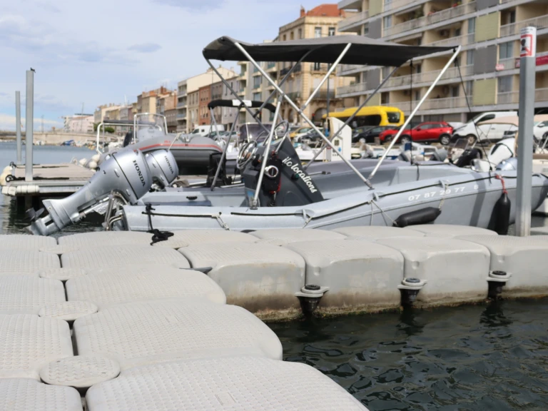 Location Bateau à moteur à Port de Sète - Fun Yak SECU 15