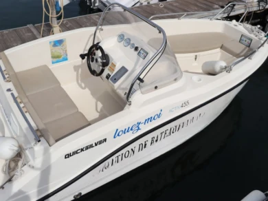 Location bateau Quicksilver Activ 455 Open à Port de Sète sur Samboat