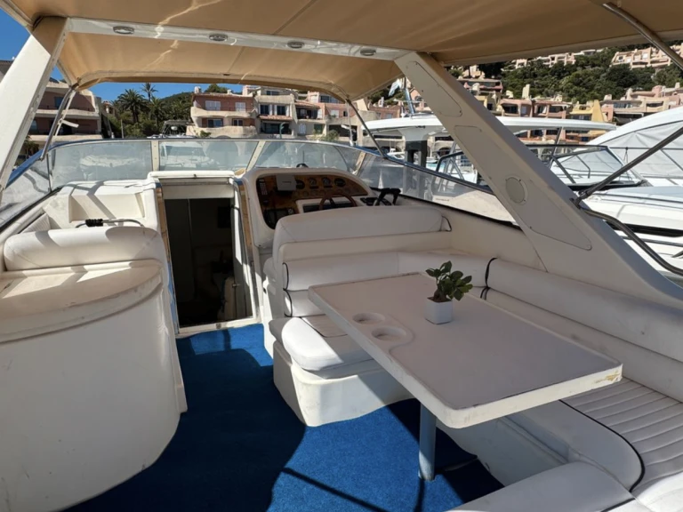 Location Bateau à moteur Sunseeker avec permis