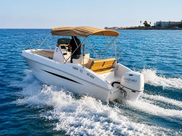 Bateau à moteur à louer à Torrevieja au meilleur prix