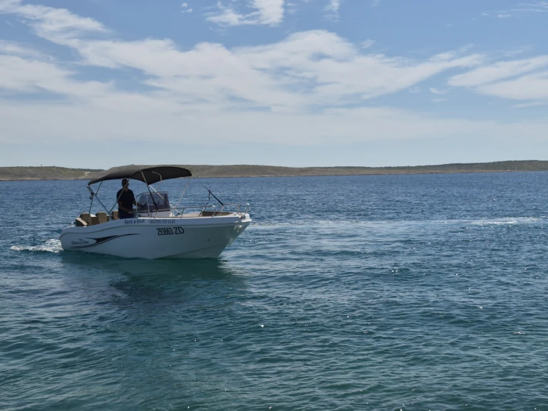 Location Bateau à moteur Marine Site avec permis
