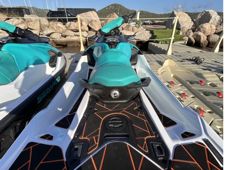 Sea-Doo Gtx pro 130 a louer à Pianottoli-Caldarello