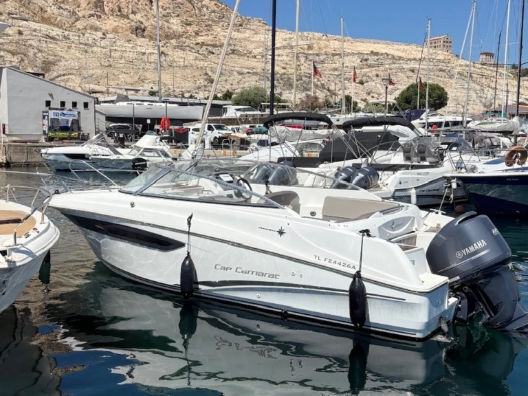 Bateau à moteur à louer à Marseille au meilleur prix