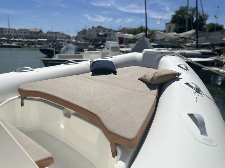 Location bateau La Flotte pas cher Medline 7.5